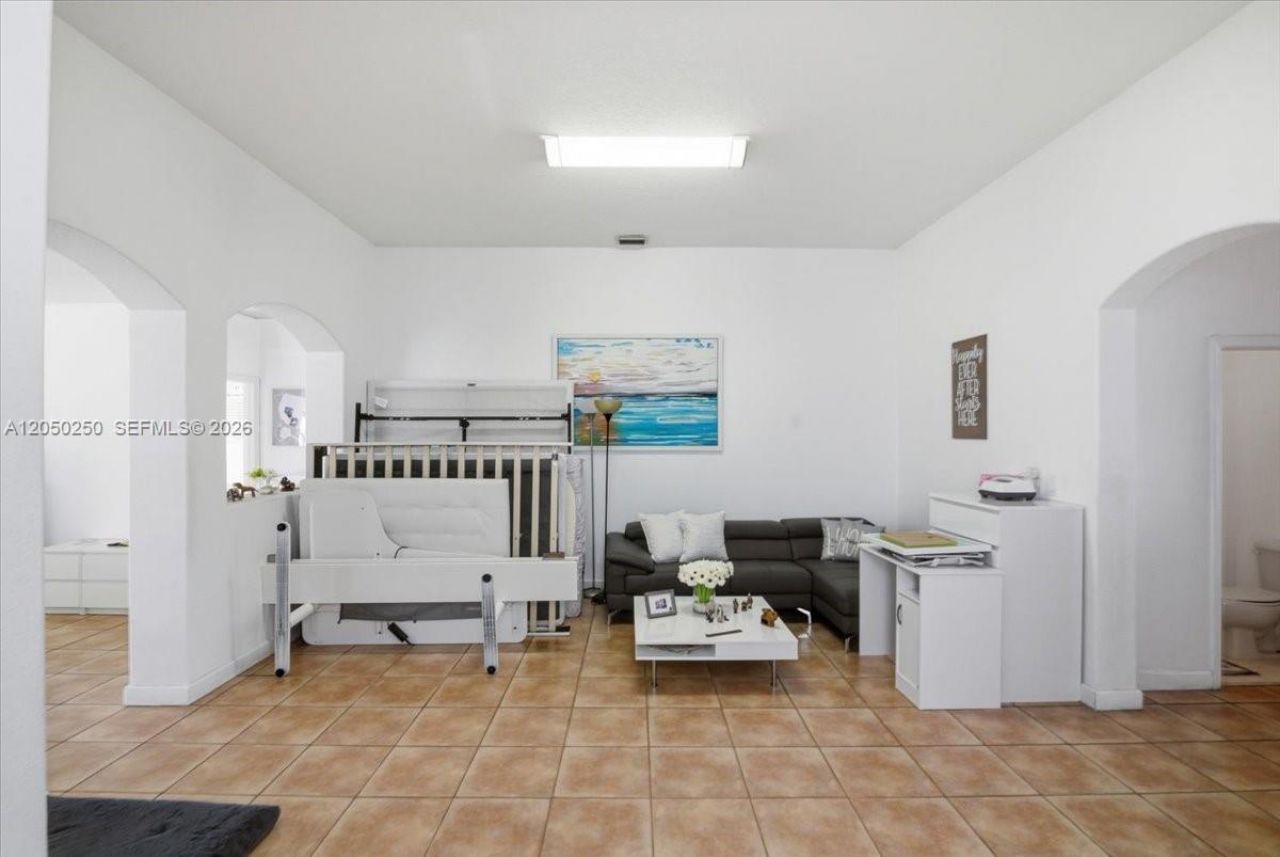 14623 SW 11th St , Miami, FL 33184 Photo