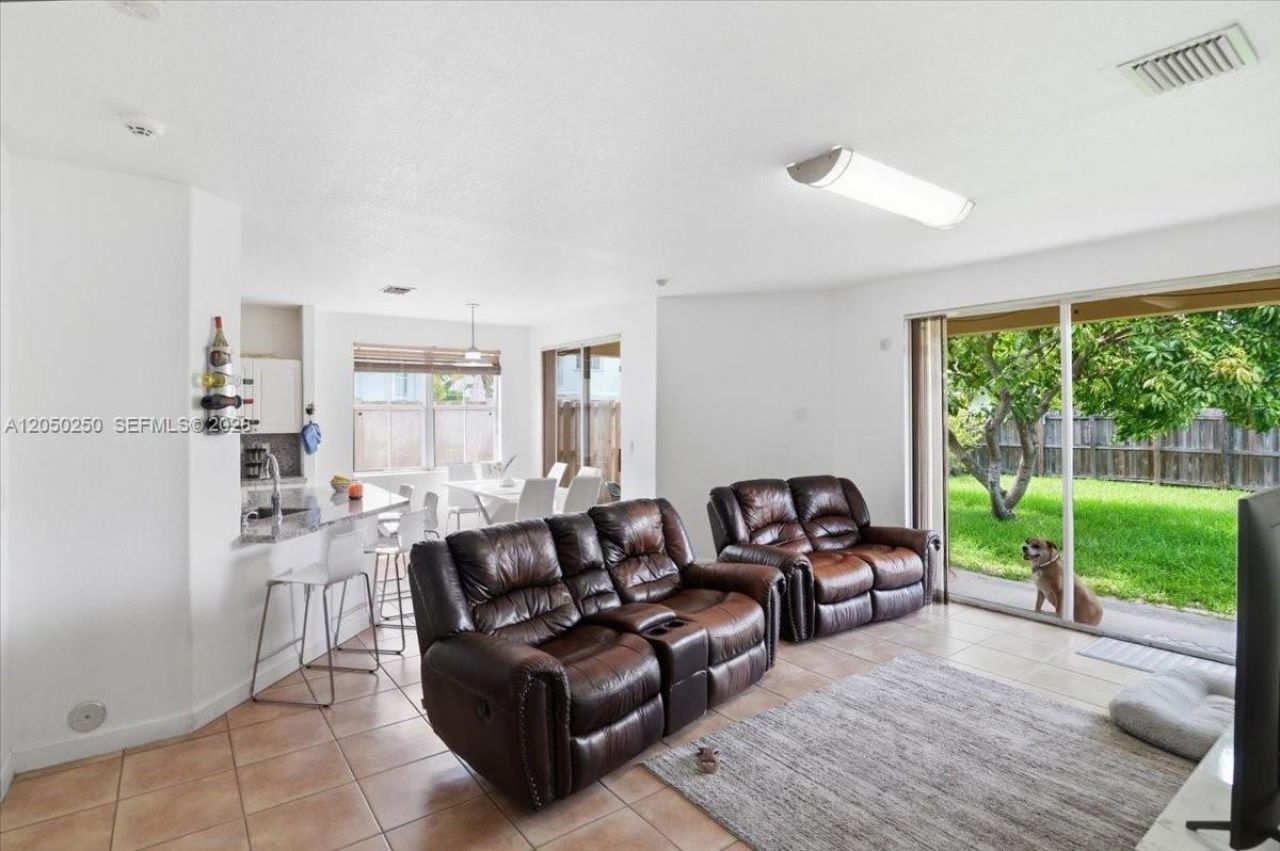 14623 SW 11th St , Miami, FL 33184 Photo