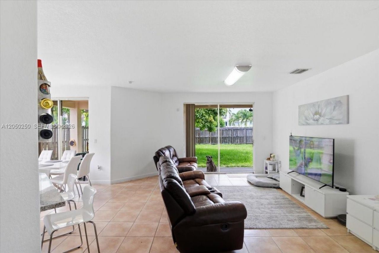 14623 SW 11th St , Miami, FL 33184 Photo