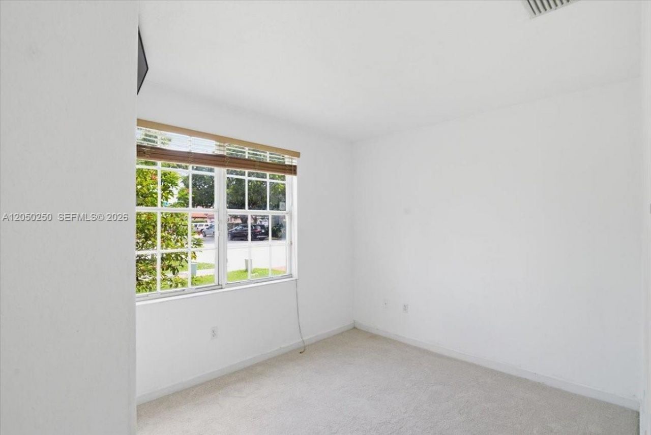14623 SW 11th St , Miami, FL 33184 Photo
