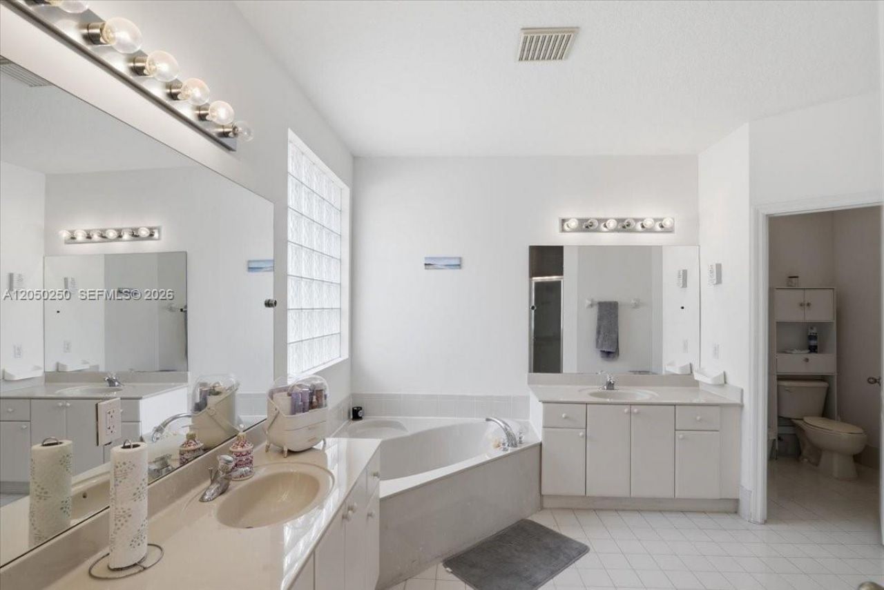 14623 SW 11th St , Miami, FL 33184 Photo