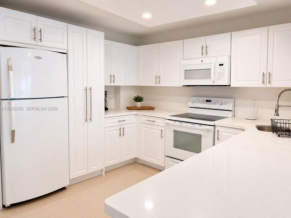 1865 S Ocean Dr , Unit 8I, Hallandale Beach, FL 33009