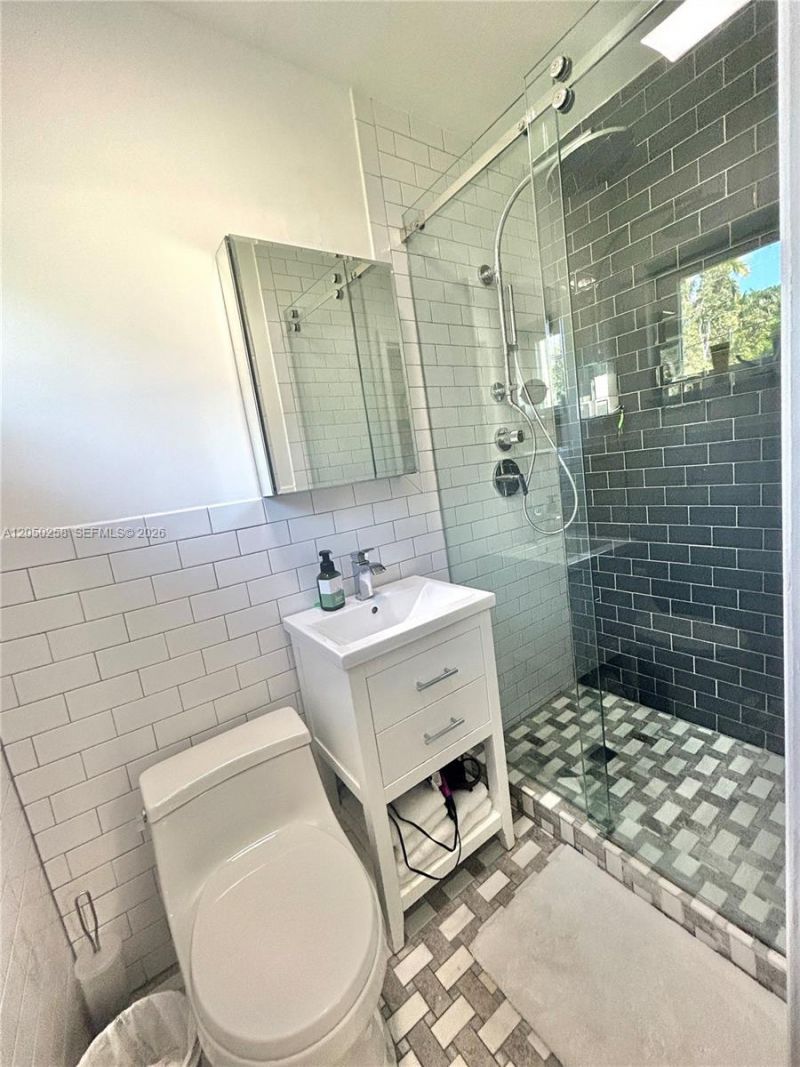 416 Bayberry Dr , Plantation, FL 33317 Photo