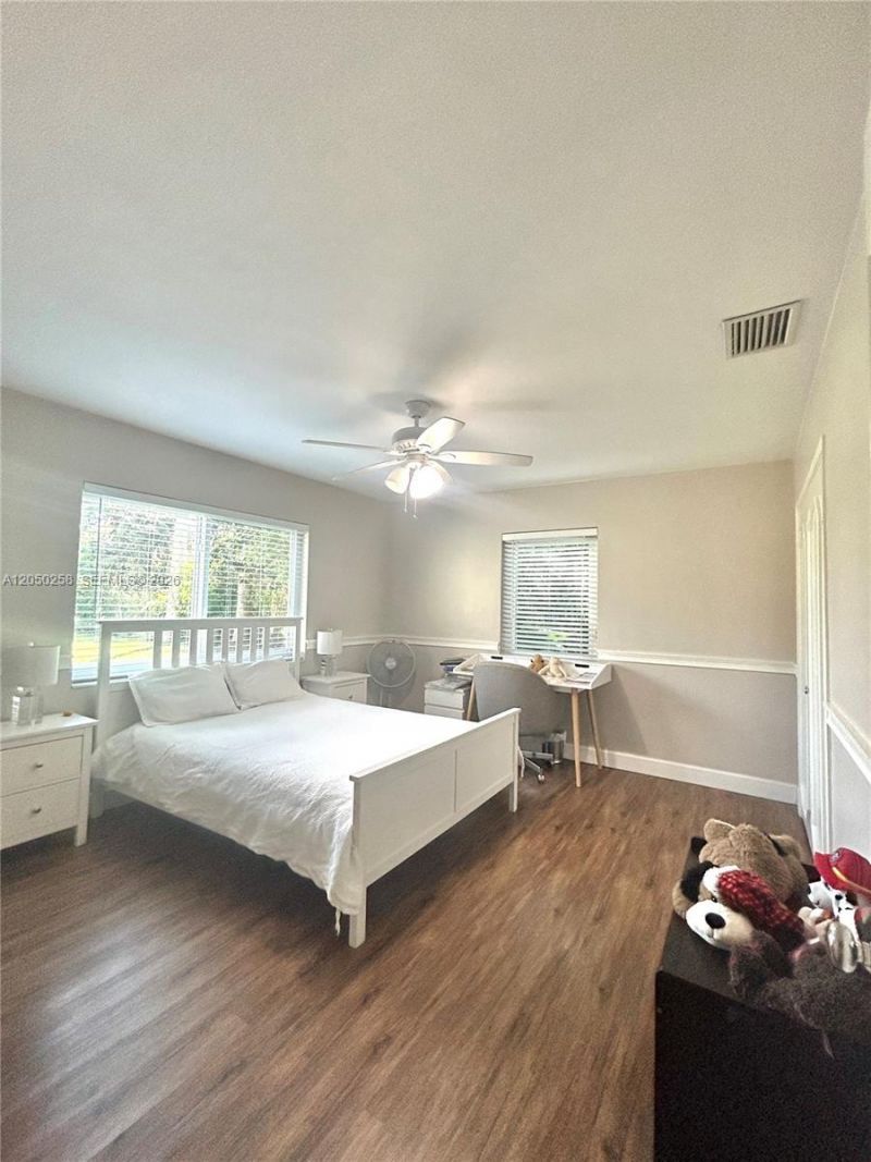 416 Bayberry Dr , Plantation, FL 33317 Photo