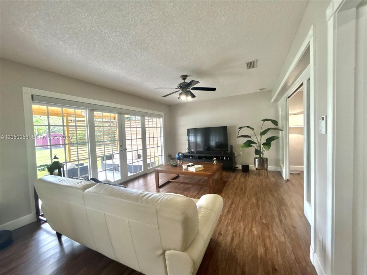 416 Bayberry Dr , Plantation, FL 33317 Photo