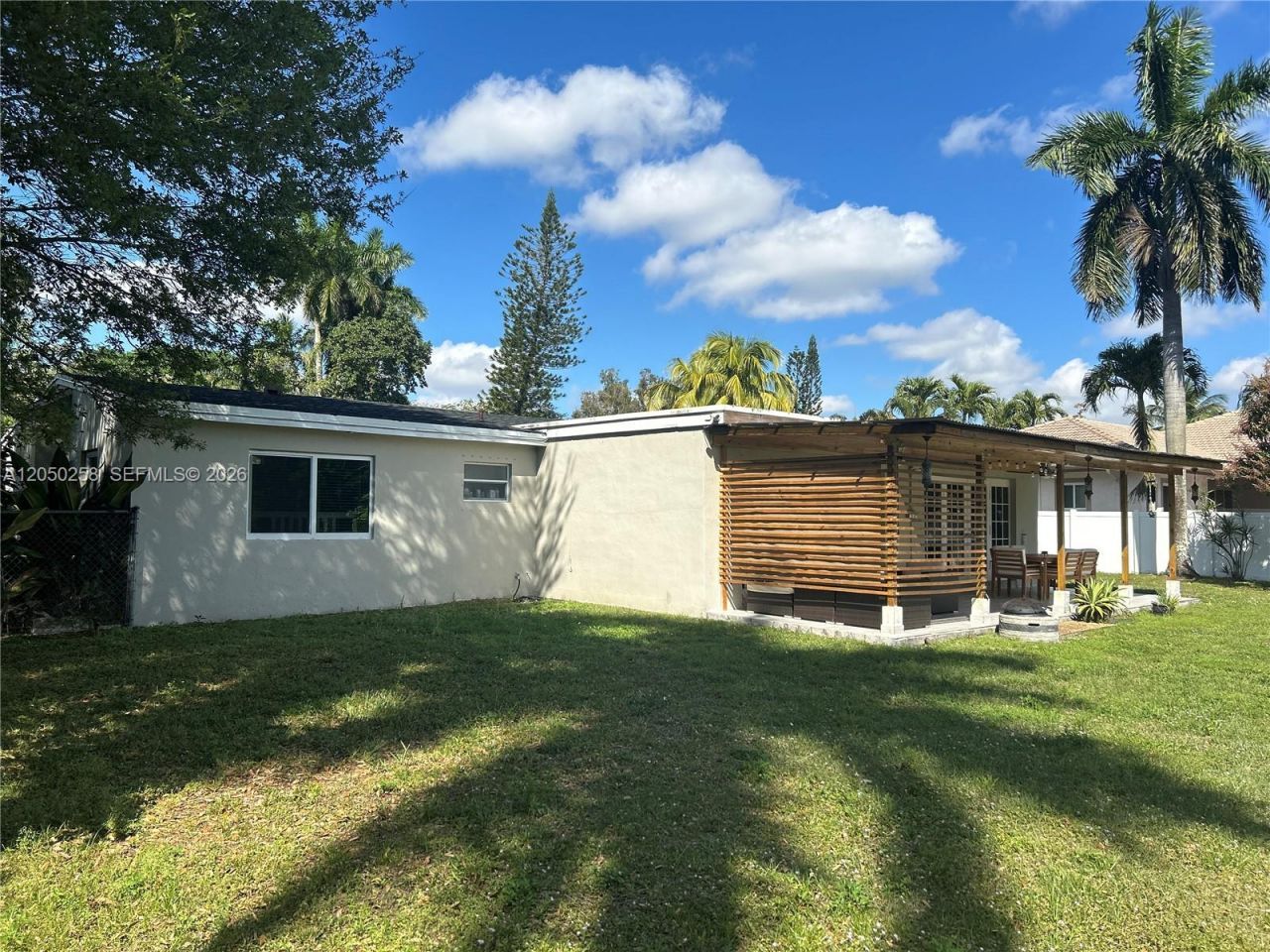416 Bayberry Dr , Plantation, FL 33317 Photo