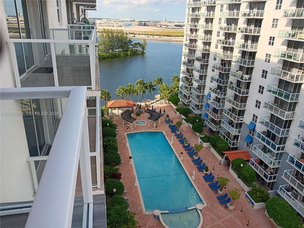 5077 NW 7th St , Unit 1506, Miami, FL 33126