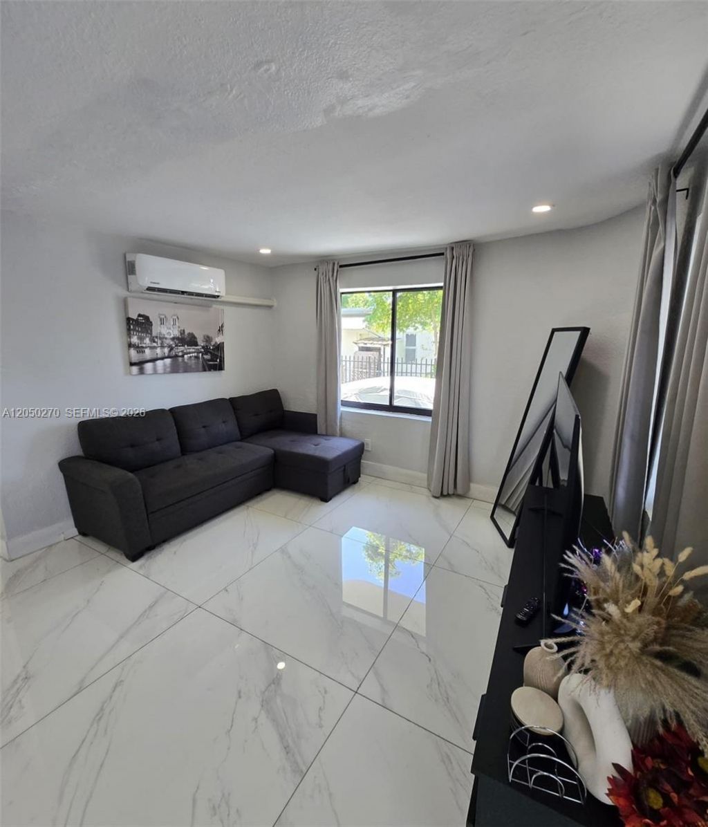 1281 NE 110th St, Unit 1281, Miami, FL 33161 Photo