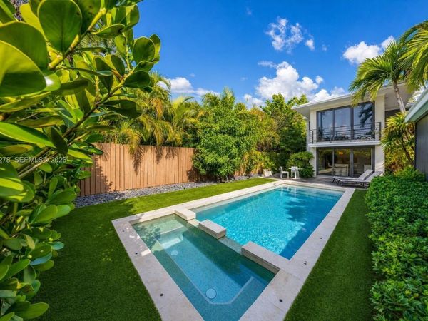 1548 Biarritz Dr, Miami Beach, FL 33141