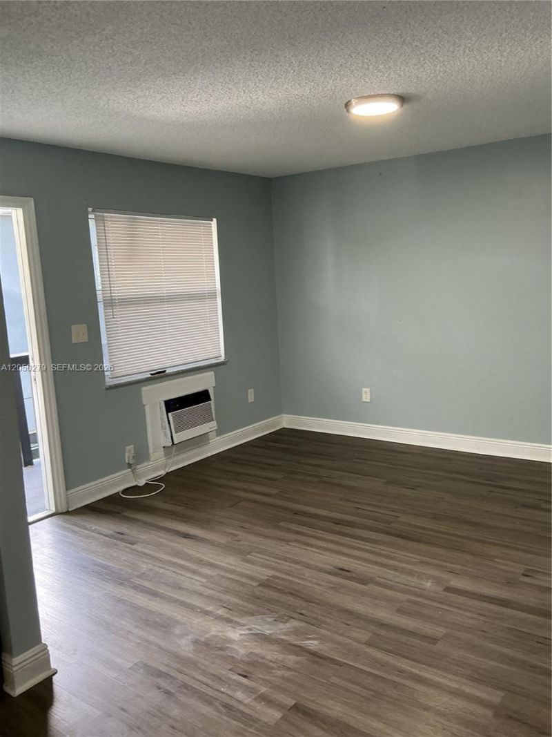 2137 Hayes St, Unit 10, Hollywood, FL 33020 Photo