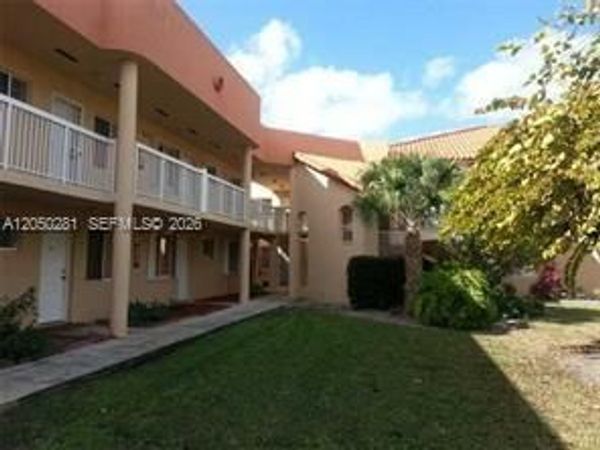 2390 W 74th St , Unit 202, Hialeah, FL 33016