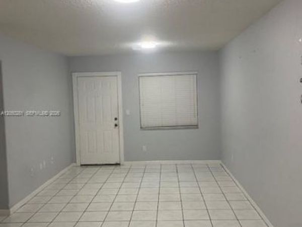 2390 W 74th St , Unit 202, Hialeah, FL 33016