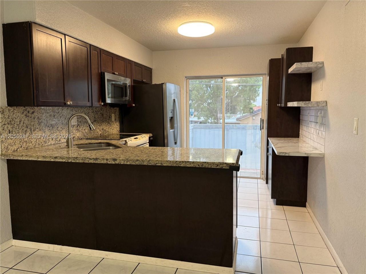 2390 W 74th St, Unit 202, Hialeah, FL 33016 Photo