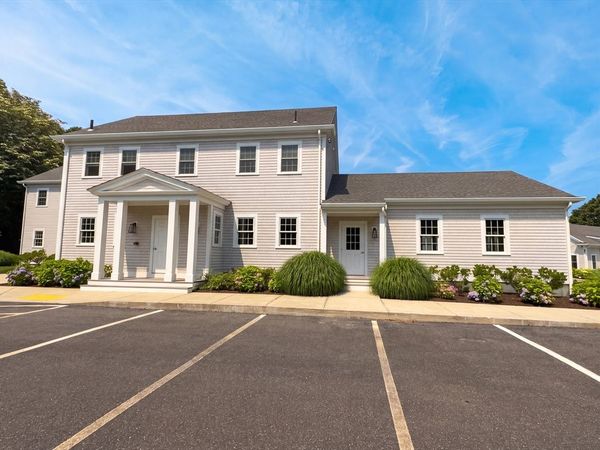 100 Dillingham Ave, Unit A101, Falmouth, MA 02540