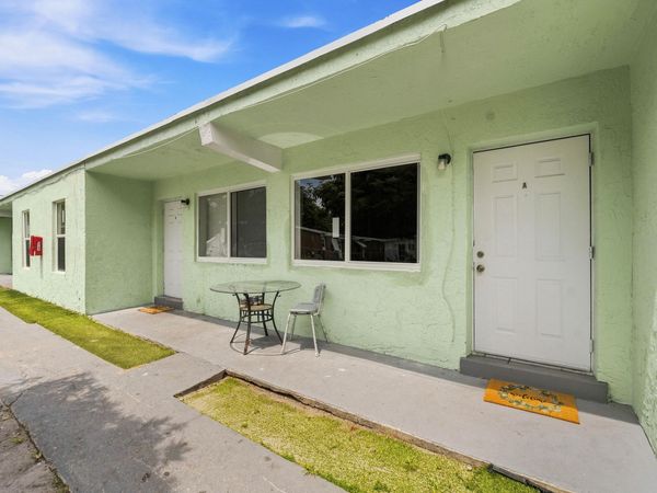 166 SW 3rd Street, Unit A-d, Deerfield Beach, FL 33441