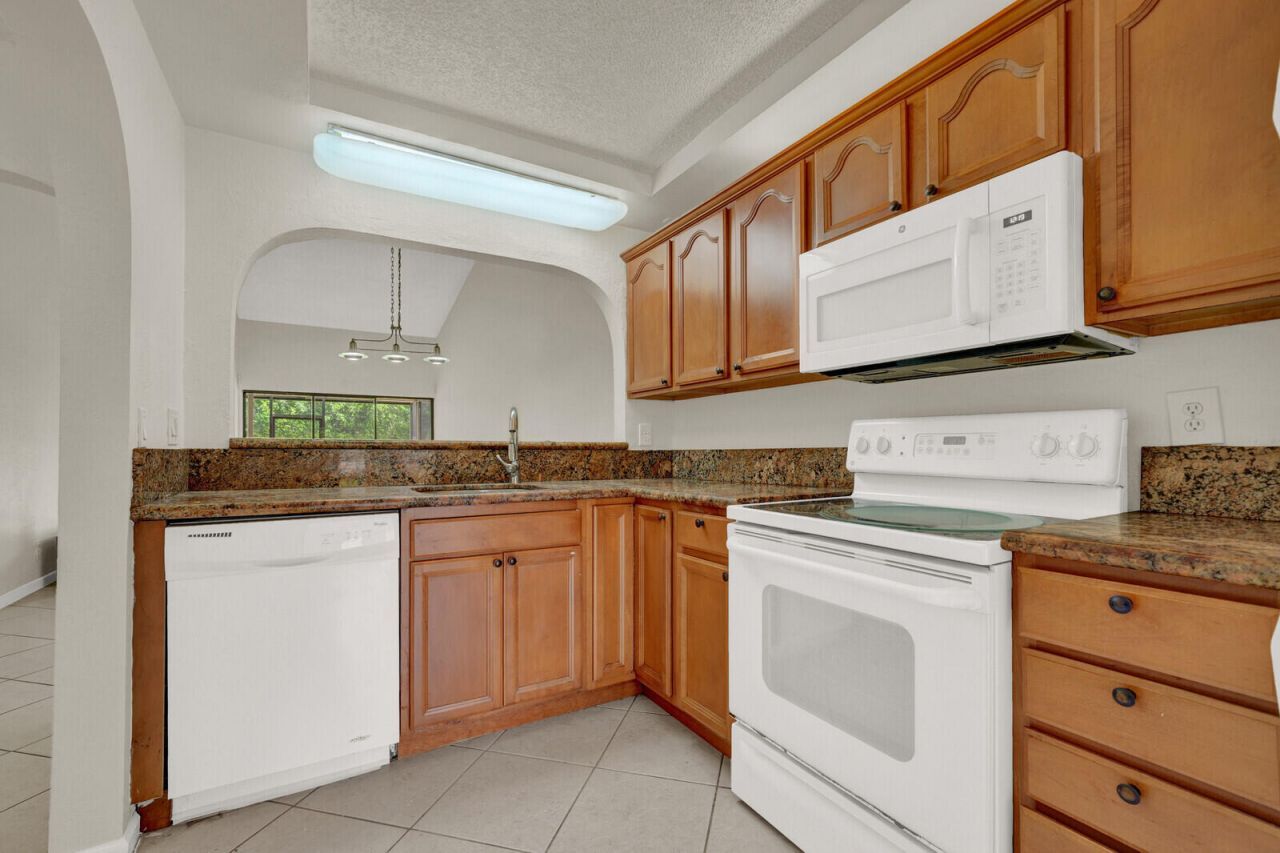 6371 Toulon Drive, Boca Raton, FL 33433 Photo