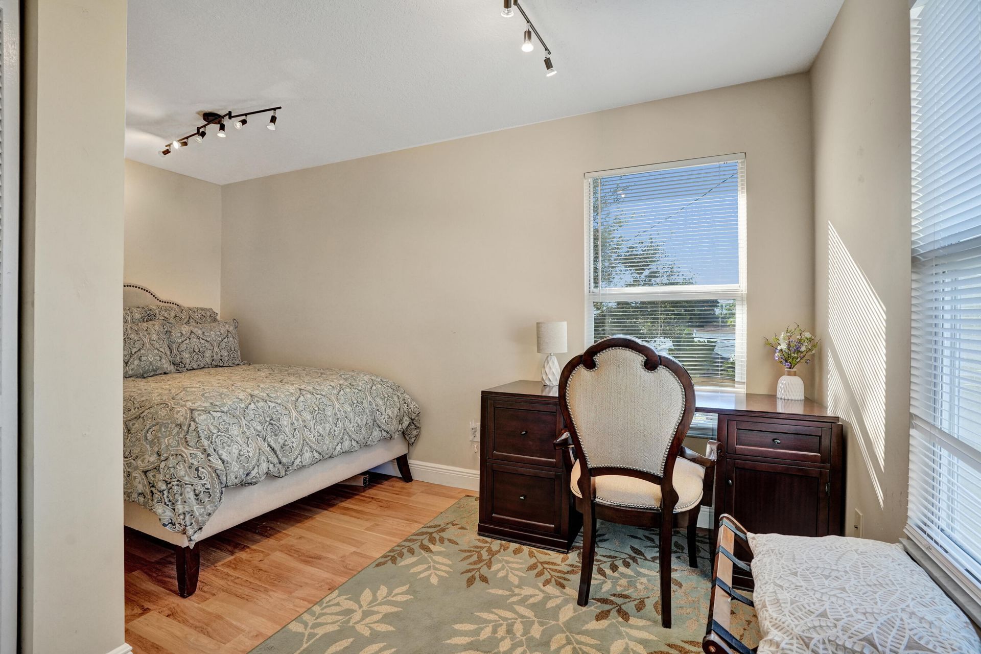 740 Buttonwood Road, North Palm Beach, FL 33408 Photo