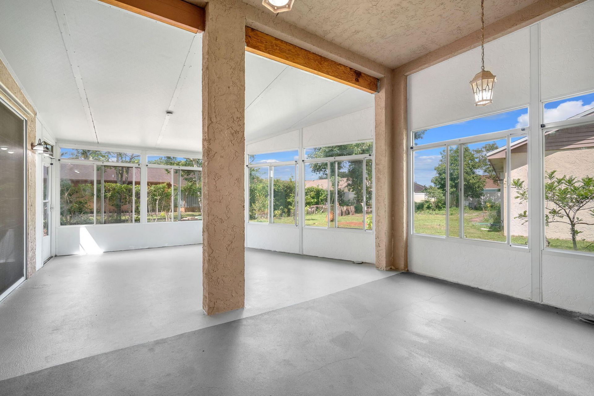 4100 Temple Street, West Palm Beach, FL 33407 Photo