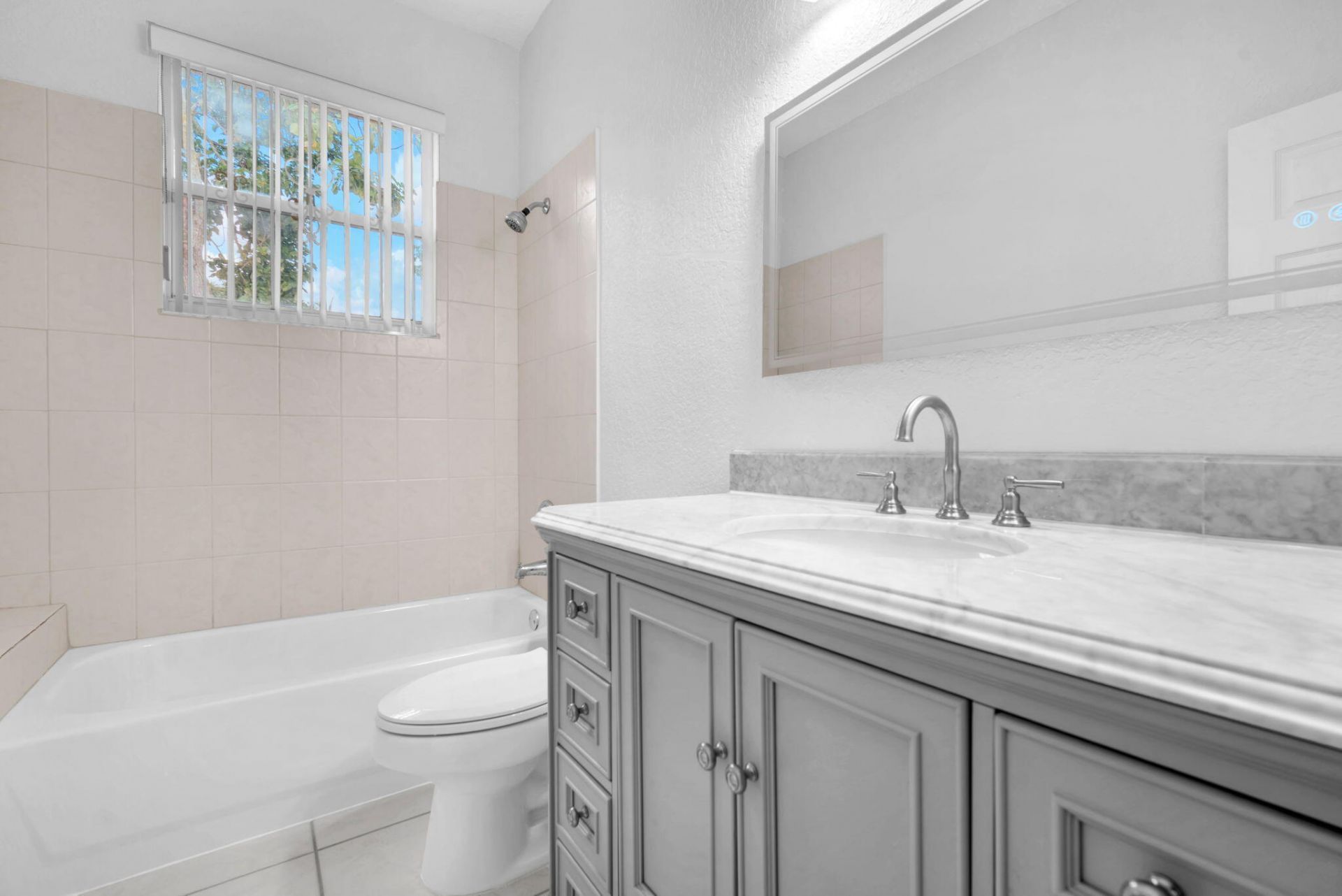 4100 Temple Street, West Palm Beach, FL 33407 Photo