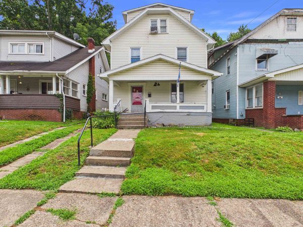2211 11th Ave, Huntington, WV 25703