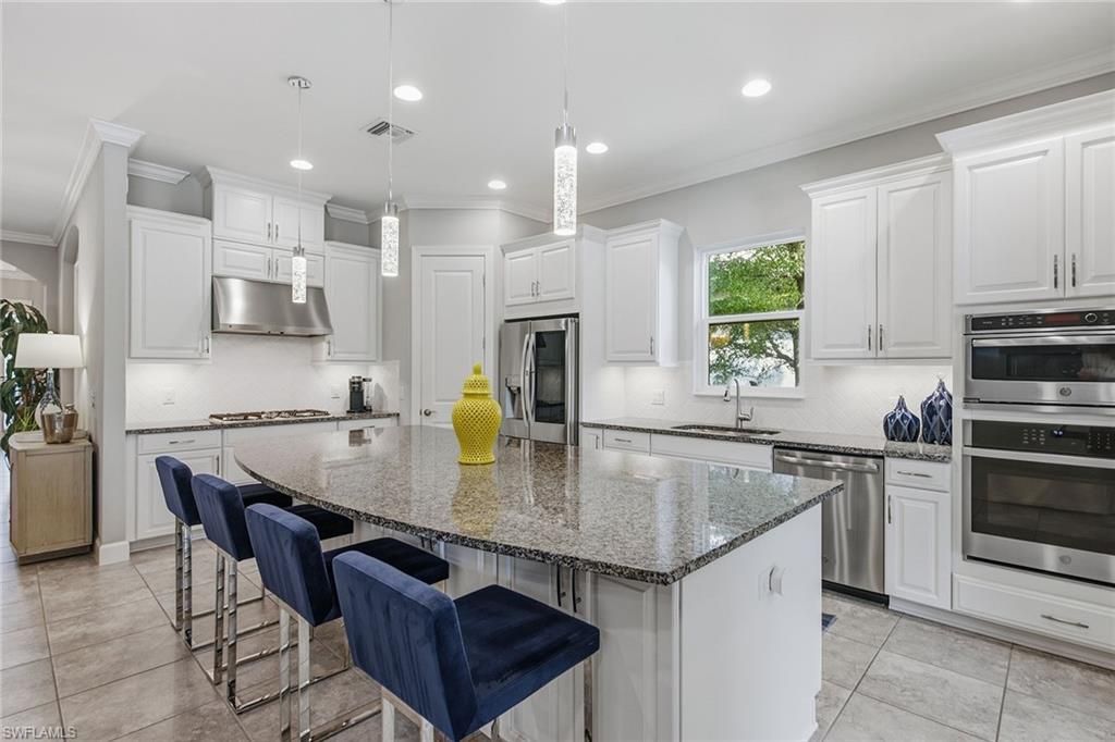 9630 Campanile Cir , Naples, FL 34114 Photo