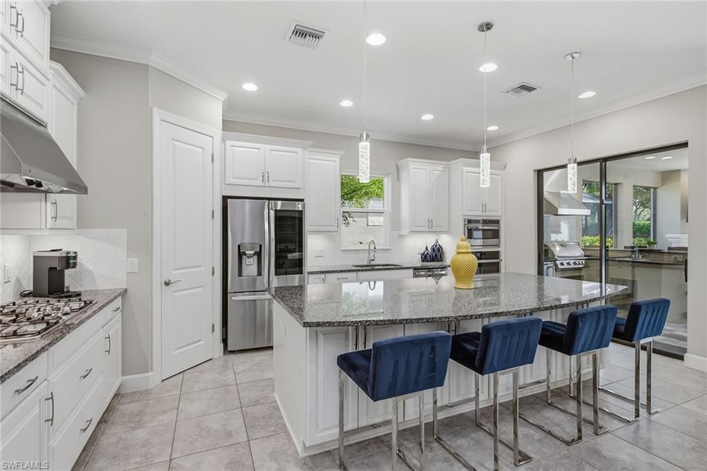 9630 Campanile Cir , Naples, FL 34114 Photo