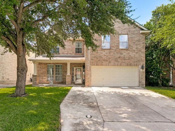 1305 James Cook, Windcrest, TX 78239
