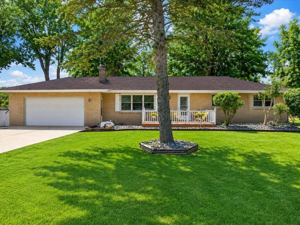 3036 W Bluffwood Terrace, St. Joseph, MI 49085