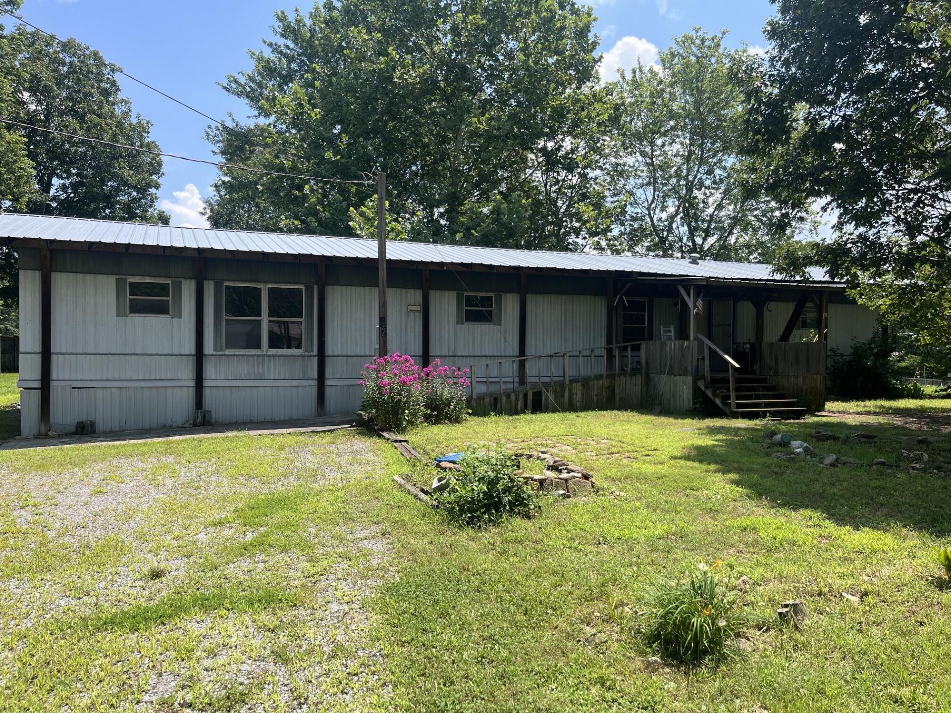 42 Sills Lane, Benton, KY 42025 Main Photo