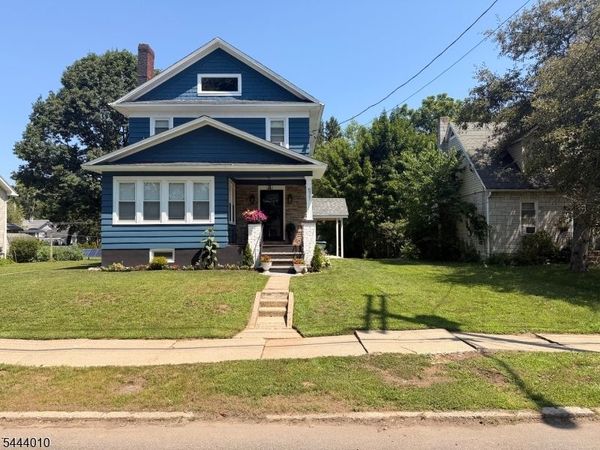 521 5Th St, Belvidere, NJ 07823