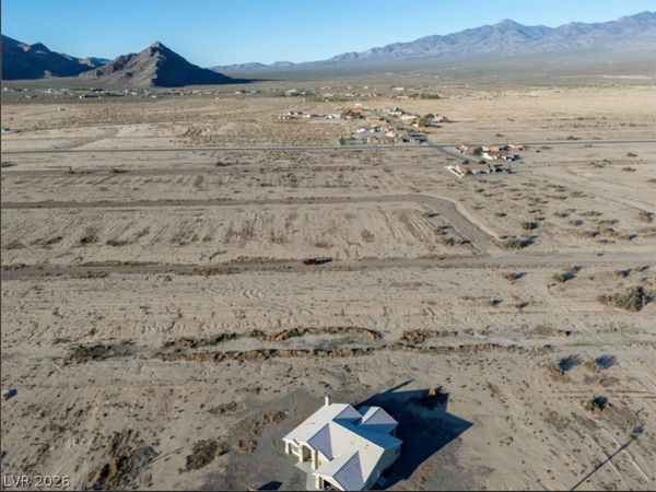 1541 W Fuego Lane , Pahrump, NV 89060
