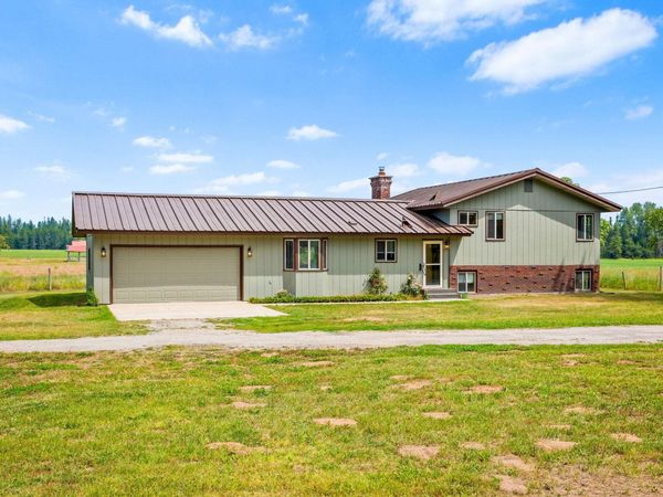 4796 W Gibson Dahl Rd, Clayton, WA 99110