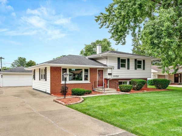1602 Avalon Avenue , Joliet, IL 60435