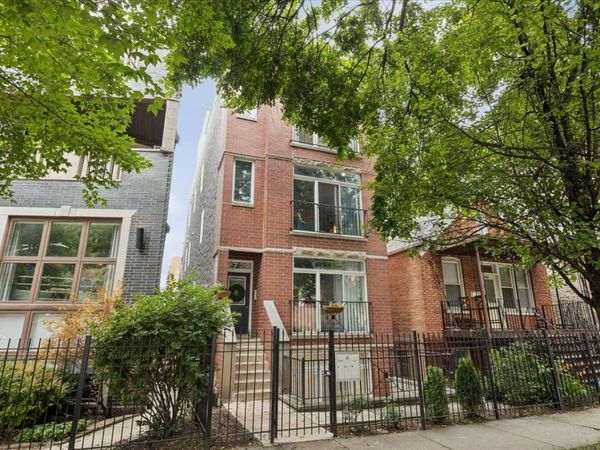 2724 W Cortez Street , Unit 3, Chicago, IL 60622