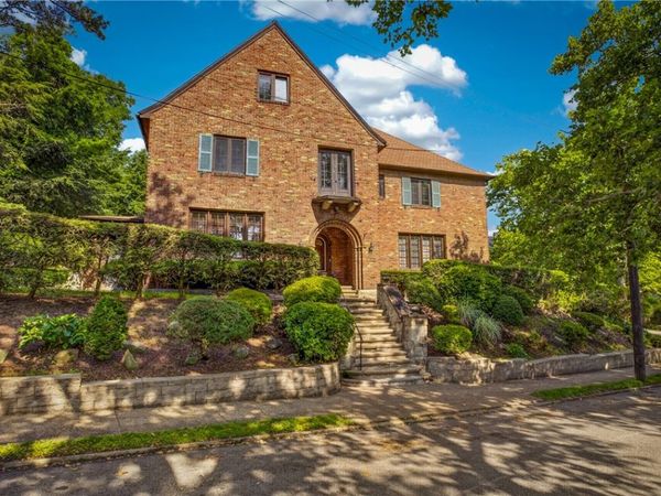 6430 BARTLETT ST, Pittsburgh, PA 15217