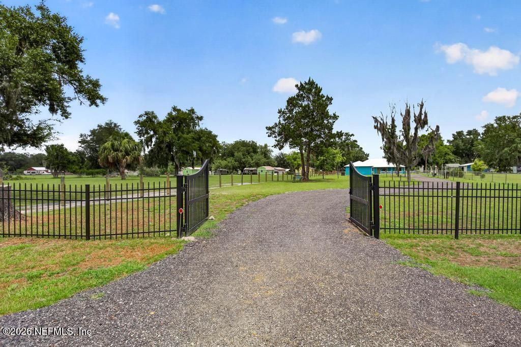 254 Old Woods Road, Interlachen, FL 32148 Photo