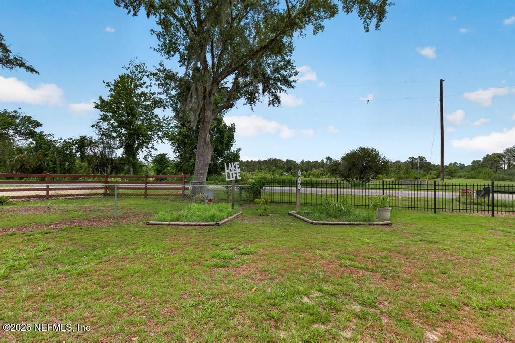 254 Old Woods Road, Interlachen, FL 32148 Photo