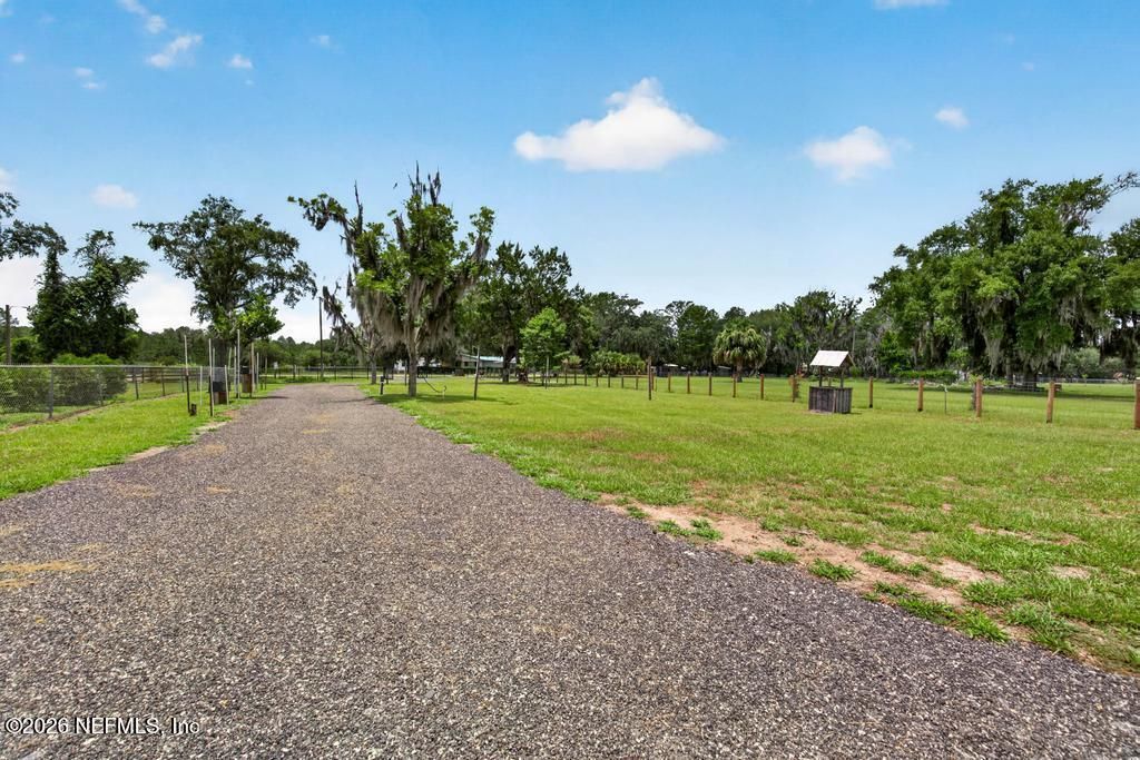 254 Old Woods Road, Interlachen, FL 32148 Photo