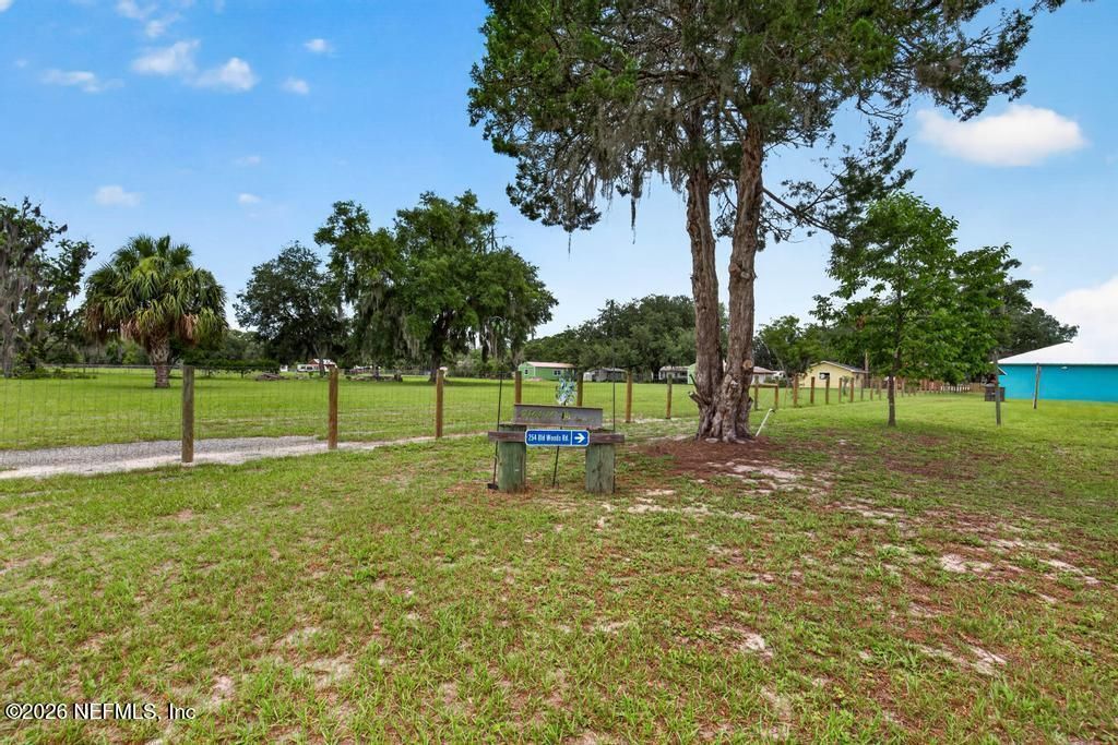 254 Old Woods Road, Interlachen, FL 32148 Photo