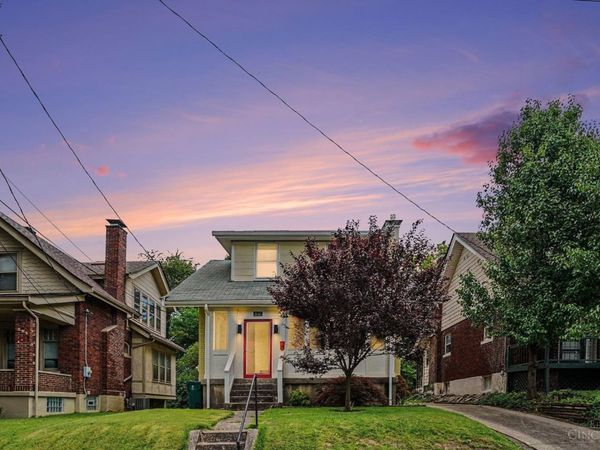 3040 Taylor Avenue, Cincinnati, OH 45220