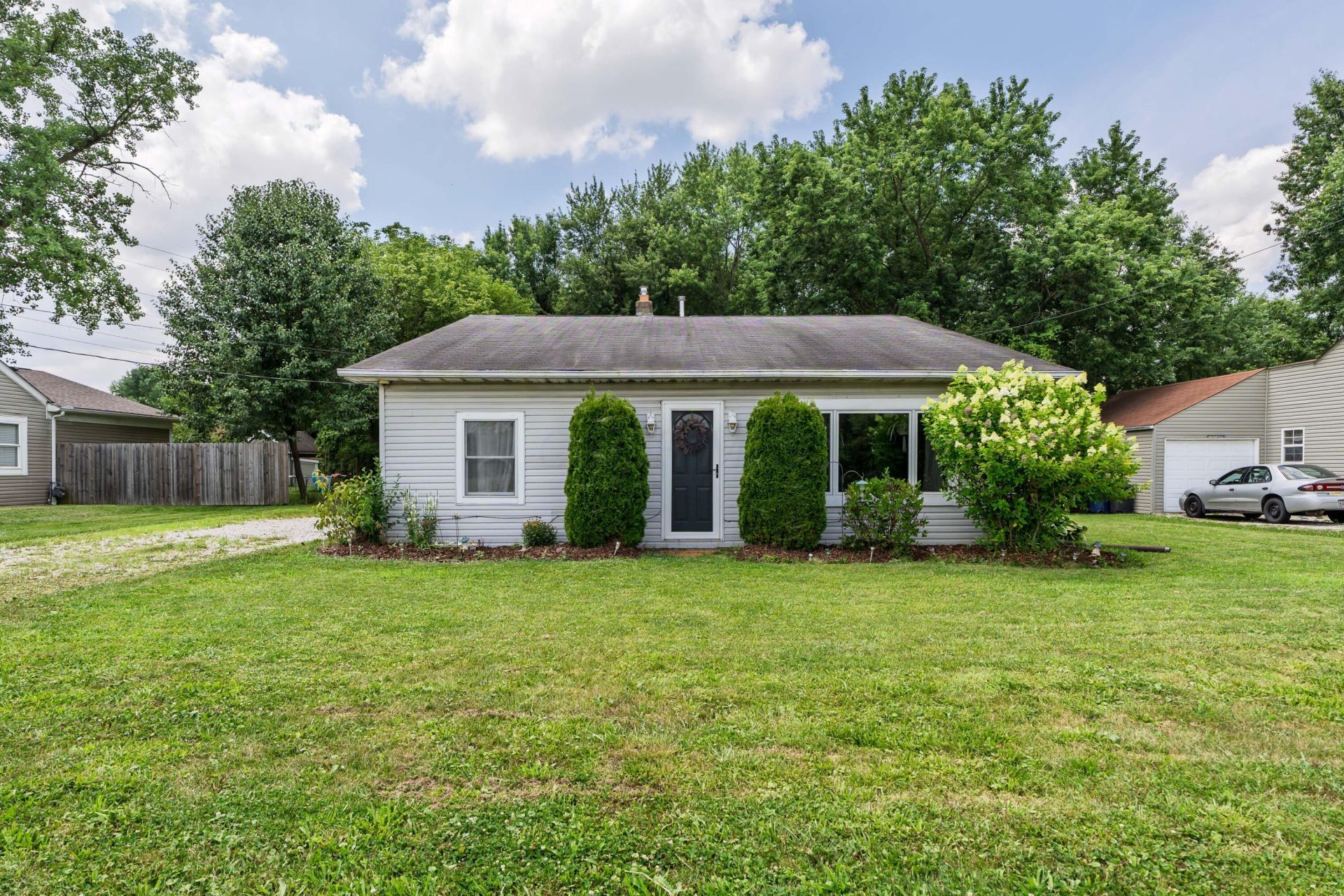 6136 Mink Street Sw, Pataskala, OH 43062 Main Photo