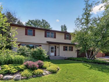 2818 1st Street N, North Saint Paul, MN 55109
