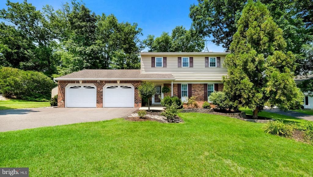 114 CHESTNUT DRIVE, QUAKERTOWN, PA 18951