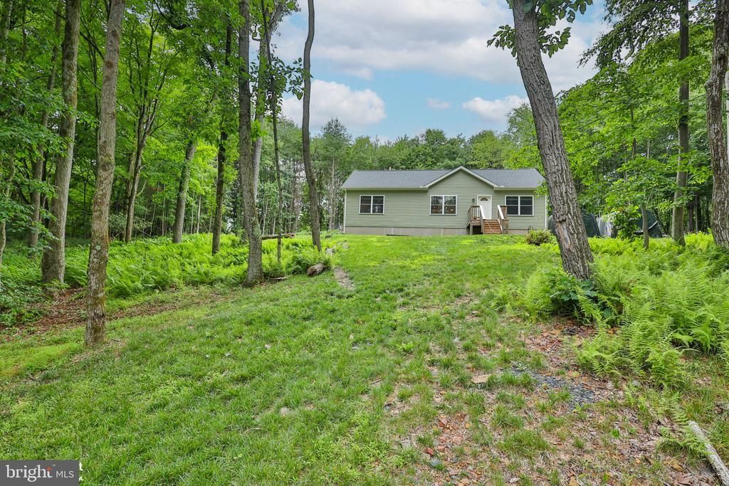 318 CHURCH RD, KUNKLETOWN, PA 18058