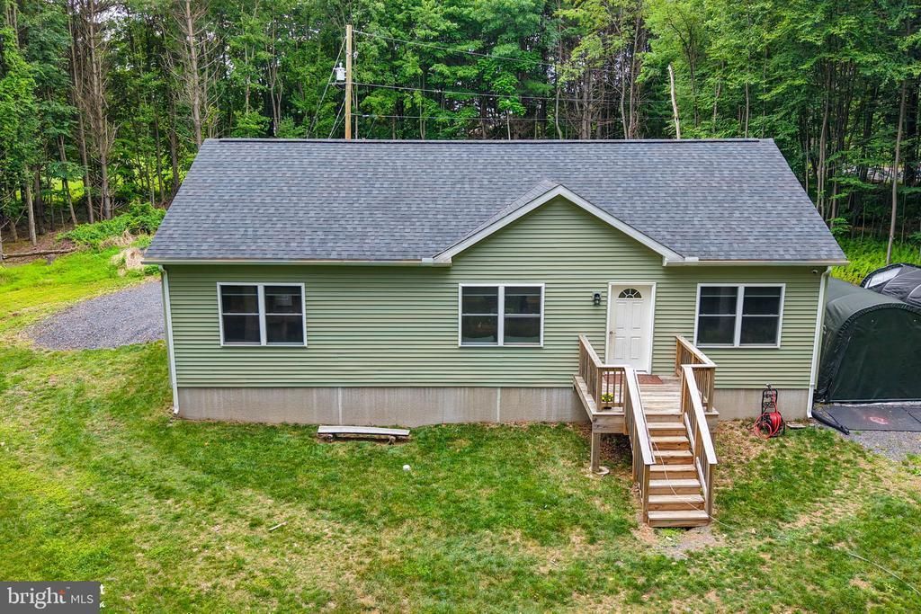 318 CHURCH RD, KUNKLETOWN, PA 18058
