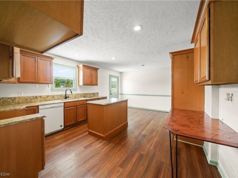 11241 Center Road, Garrettsville, OH 44231 Photo 8