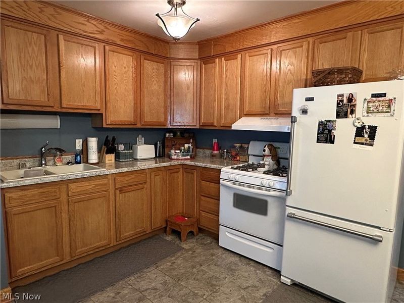 609 Lewis Street, Caldwell, OH 43724 Photo 9