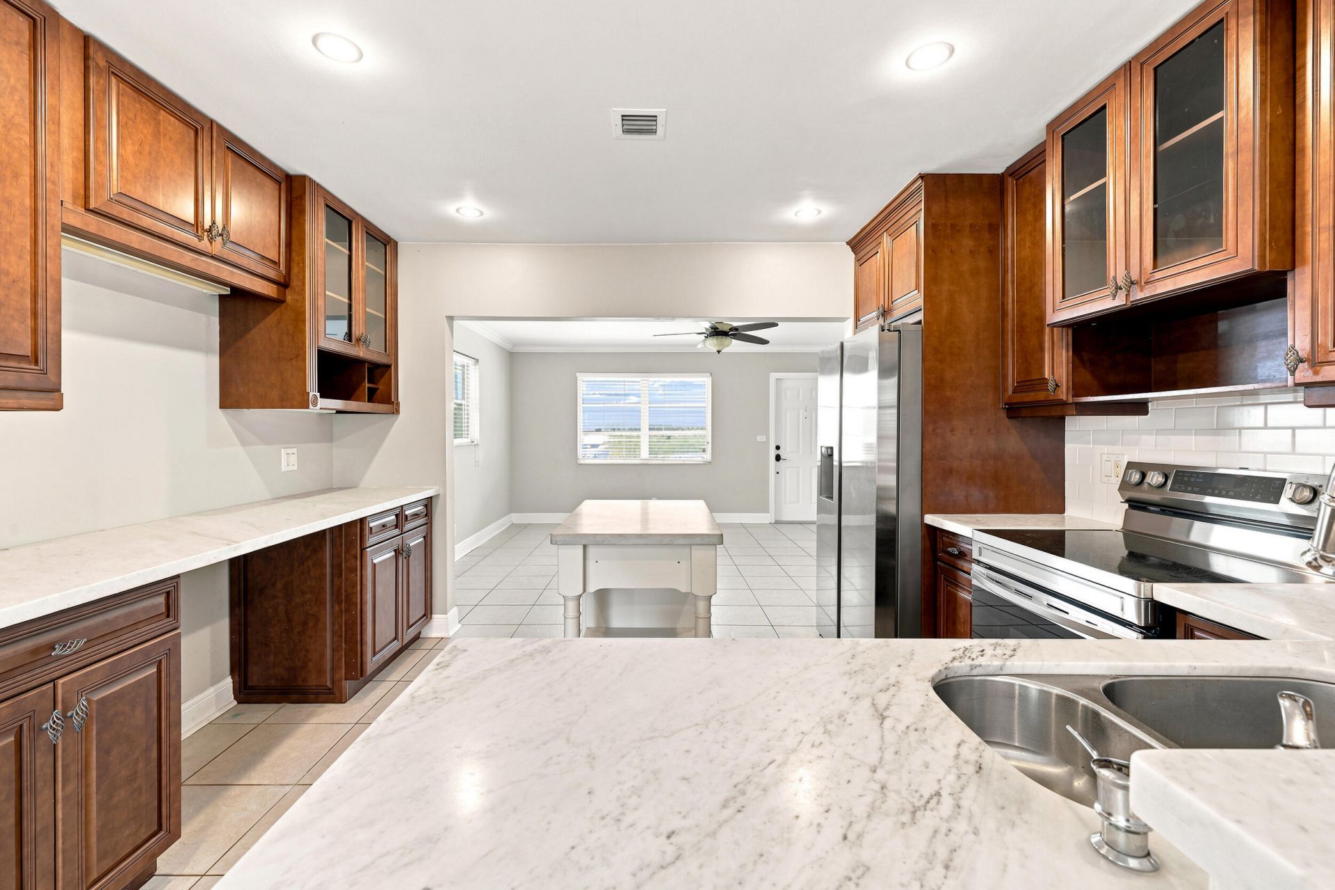 4569 NW 16th Avenue, Tamarac, FL 33309 Photo