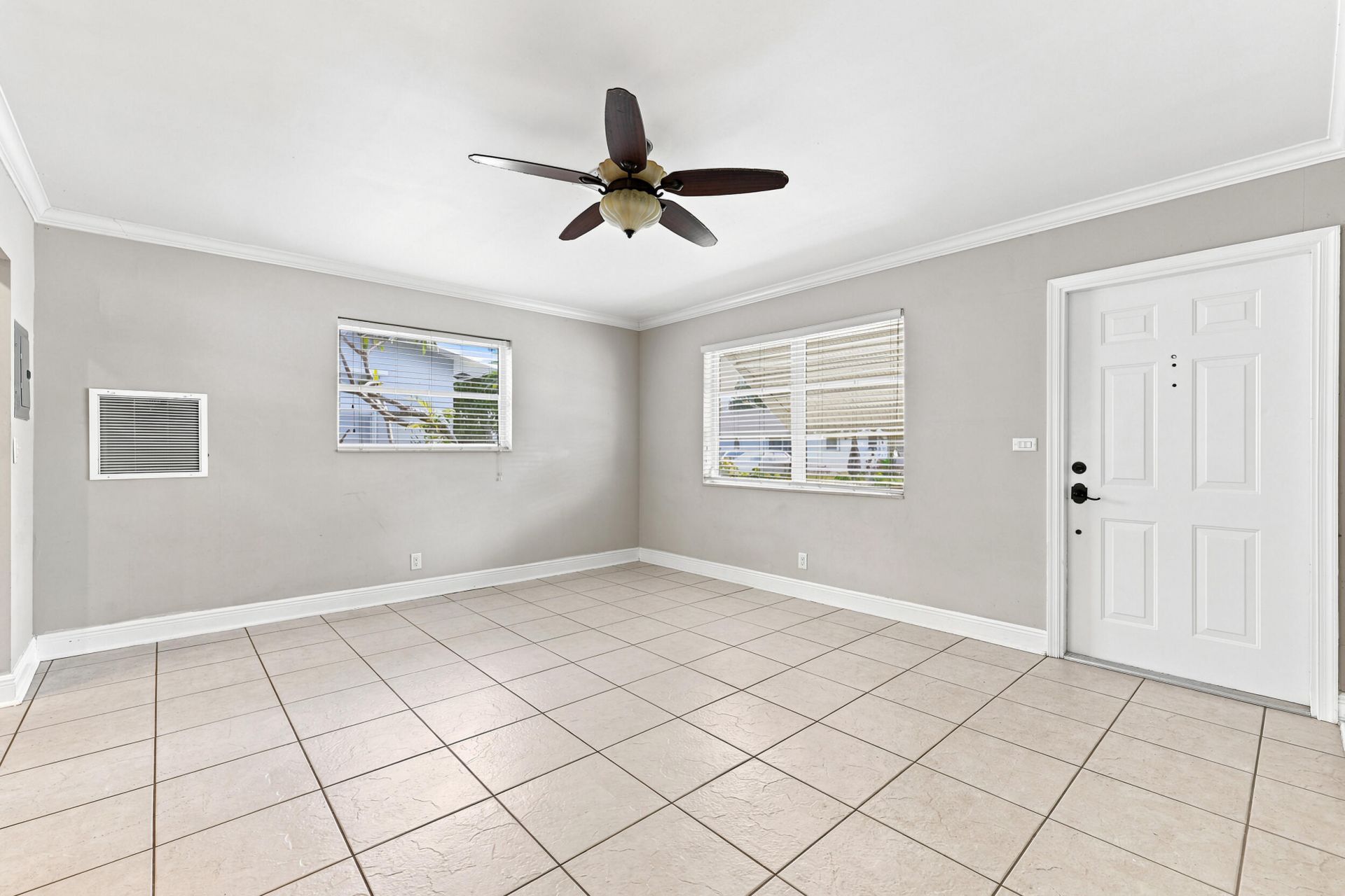 4569 NW 16th Avenue, Tamarac, FL 33309 Photo