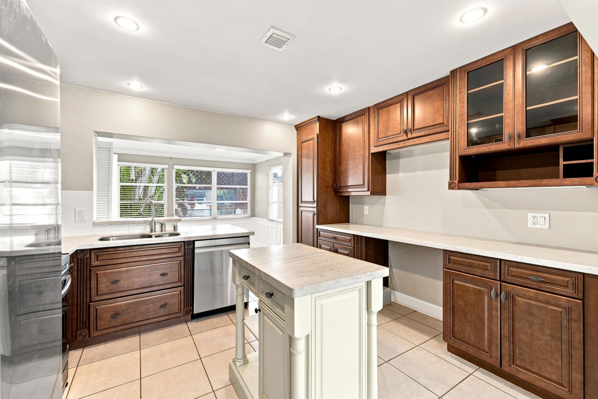 4569 NW 16th Avenue, Tamarac, FL 33309 Photo